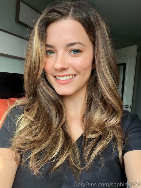 sophie0028 onlyfans leaked xxx