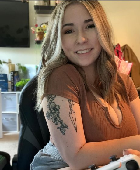 Cherrycgames onlyfans pics nude