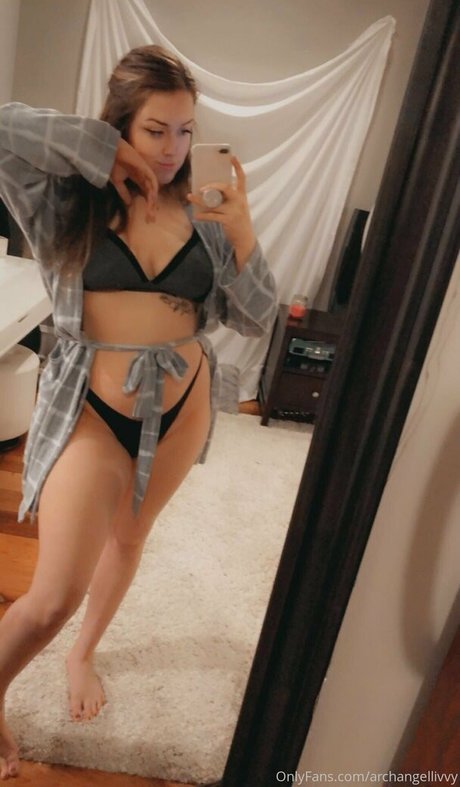 archangellivvy onlyfans leaked nudes