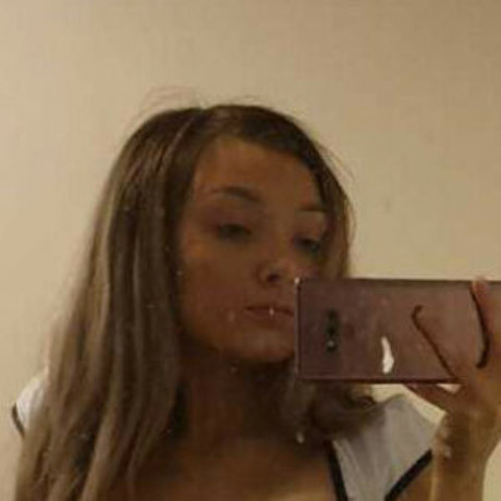 Gabrielle Louise onlyfans sex tape