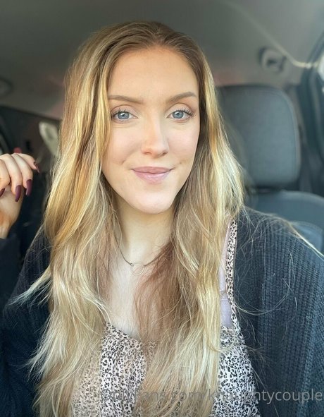 knaughtycouple nudes only fans