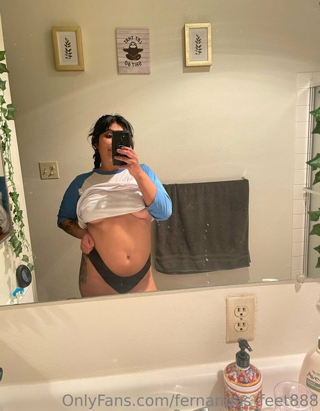 fernandas feet888 onlyfans pictures