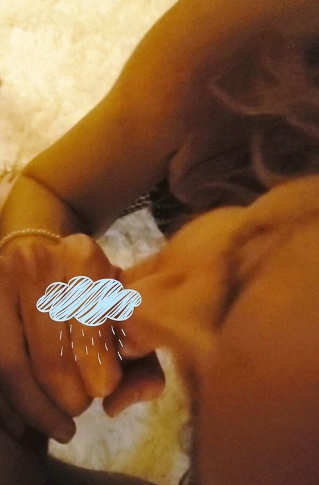 simply dylan onlyfans model