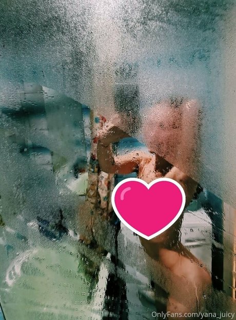 yanajuicy onlyfans photo