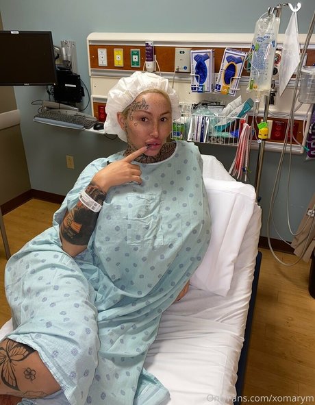 Xomarym nude only fans