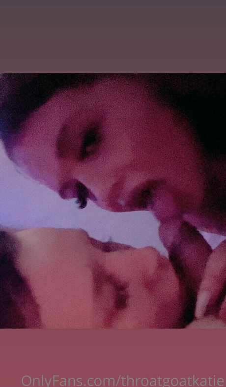 throatgoatkatie leaked onlyfans photos