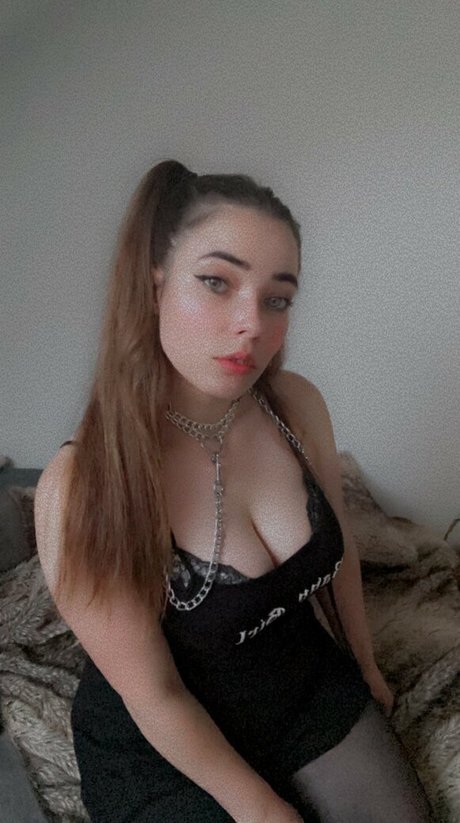 Serenewaifu onlyfans content