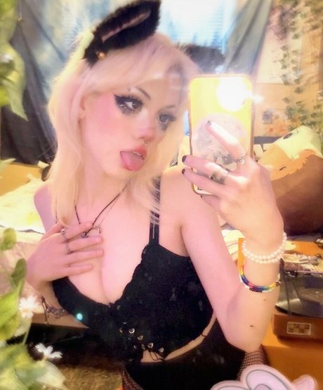 pipssqueakss onlyfans pics