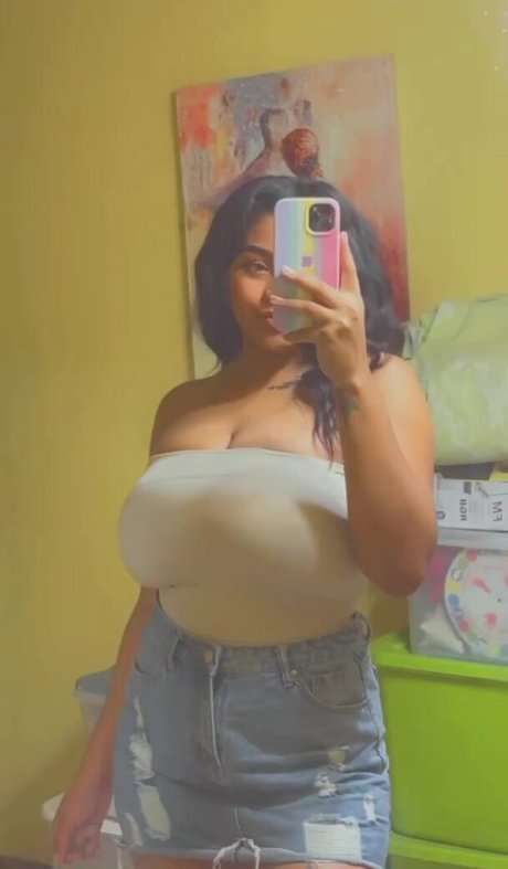 Dayanis Gisell onlyfans picture