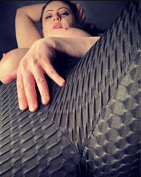 victoriarage nudes leaked onlyfans