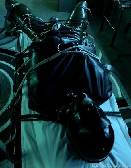 victoriarage onlyfans photo