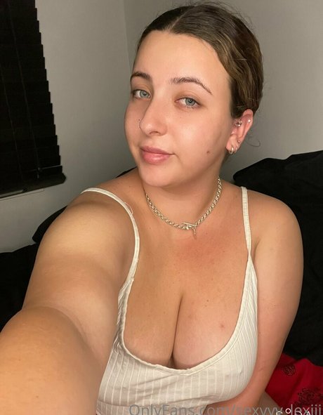 sexyyy lexiii onlyfans sex leaks