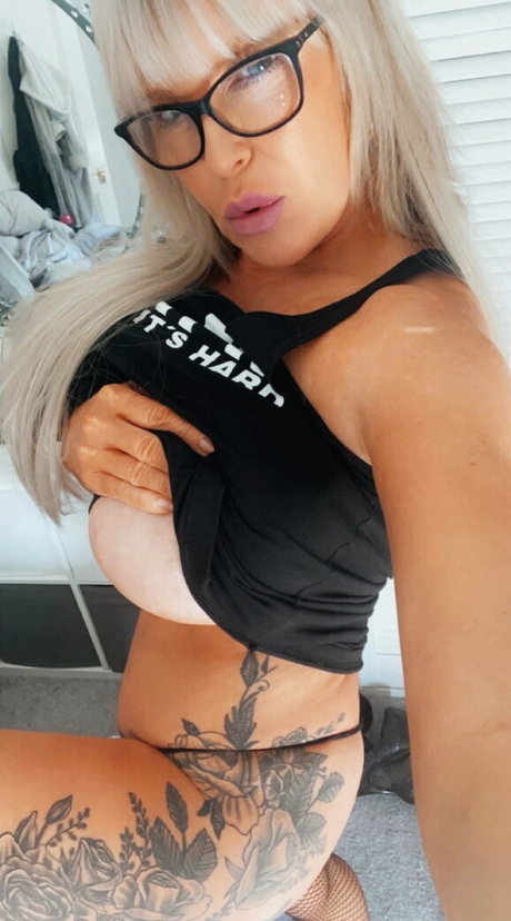 Mollyjfoxx nsfw onlyfans