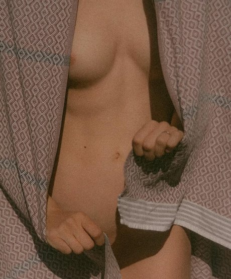 Niki Anson hot onlyfans