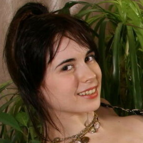 Masha F onlyfans free content