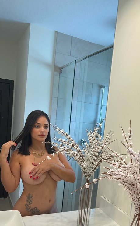 Jasmine Caro onlyfans naked