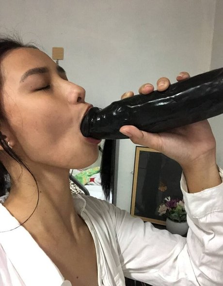 Riza Loren Carrillo naked leaked onlyfans