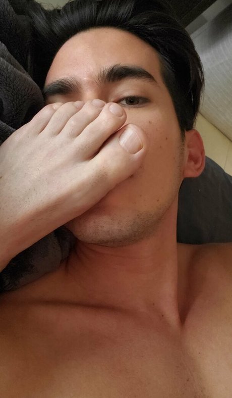 menfeetlover onlyfans nsfw