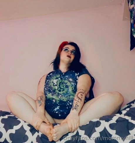 mommyhill onlyfans leaked.