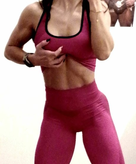 Alona Dolmatova onlyfans leaks