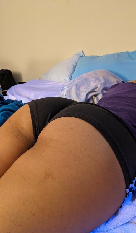 aku everything nude only fans