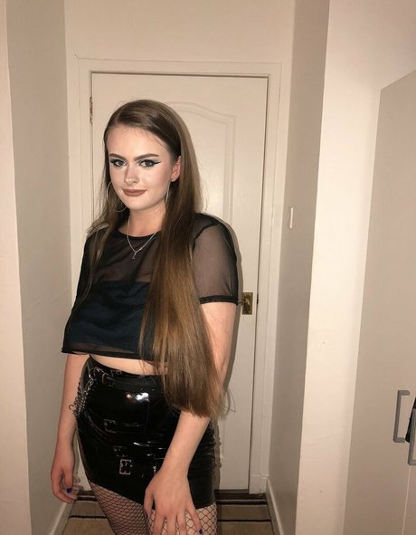 Bex McFadden onlyfans posts