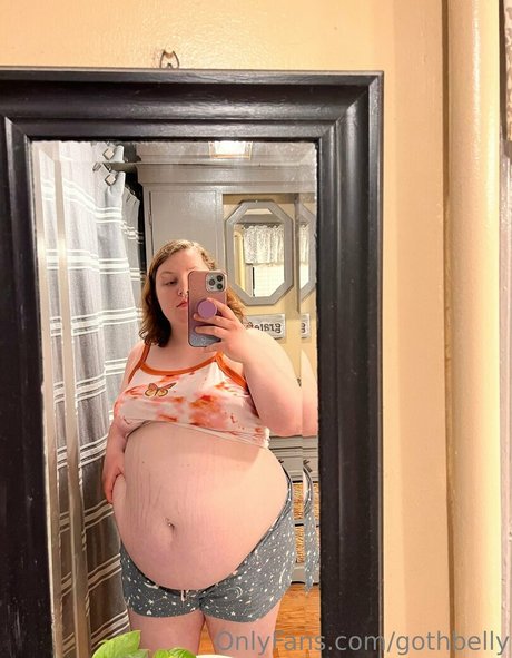 gothbelly leaked onlyfans content