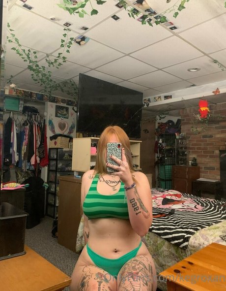 kegroxan onlyfans leaks.