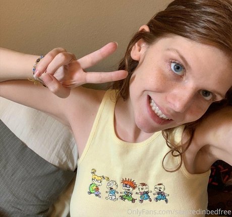 sexyredinbedfree onlyfans naked