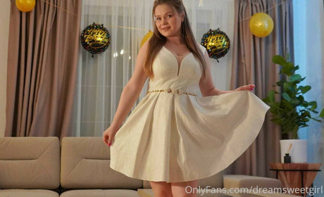 dreamsweetgirl onlyfans leak ass