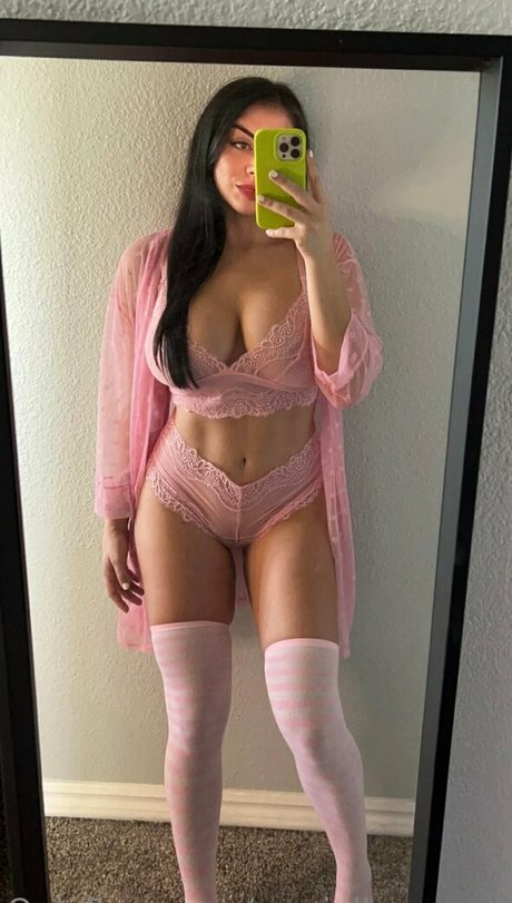 mariellamaexo onlyfans pictures