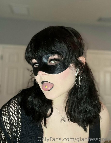 giantessgrey naked onlyfans