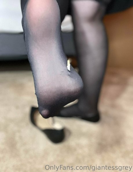 giantessgrey nude only fans