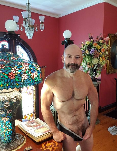 troymontana14 onlyfans explicit content