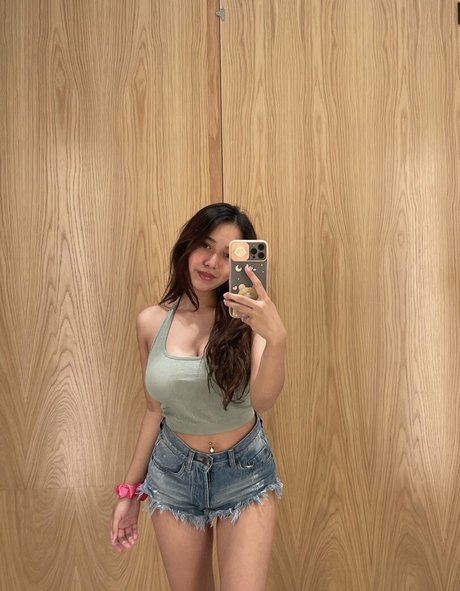 Cerisey onlyfans nude leak