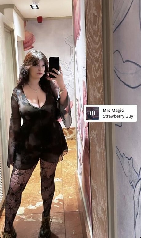 Charlotte A onlyfans leaka