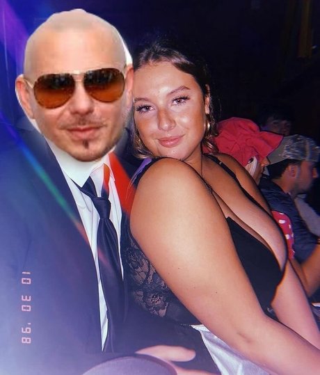 Erin Moore onlyfans nude pics