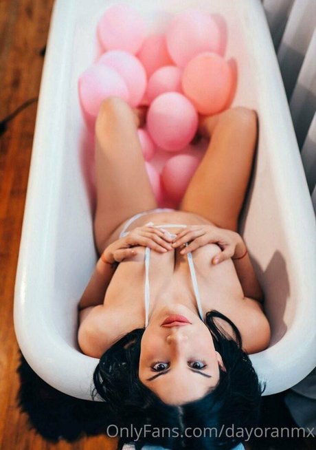 Dayoran naked on onlyfans