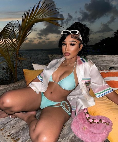 Ella Bandz onlyfans porn nude