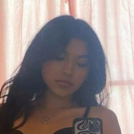 Yael Bernal onlyfans post