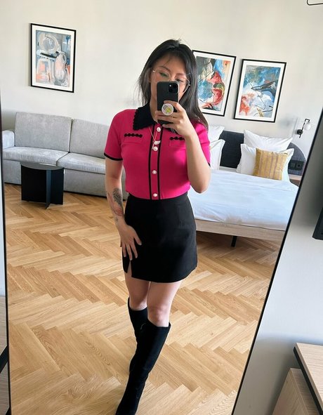 Yinsu Collins leaked nude onlyfans