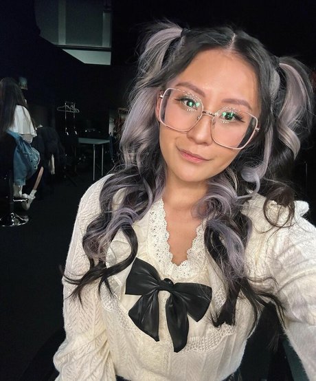 Yinsu Collins only fans pictures