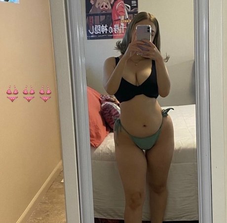 prettiestpics onlyfans leaked tits