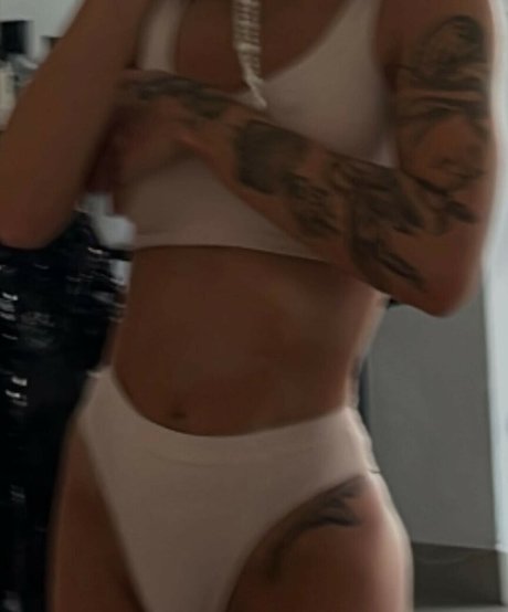 Manu Guglielmi onlyfans xxx