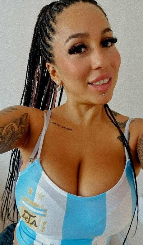 kebanisca onlyfans model