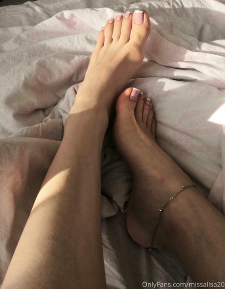 missalisa20 onlyfans strip