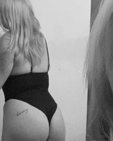 samantha ray nude onlyfans pics