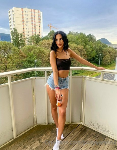 pollyviennna onlyfans free porn