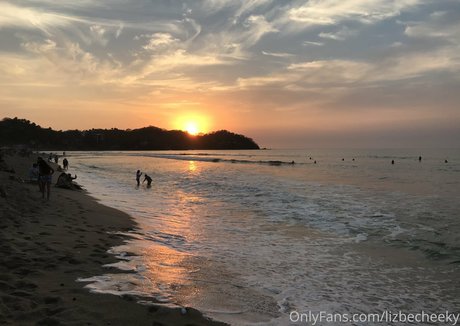 lizbecheeky onlyfans