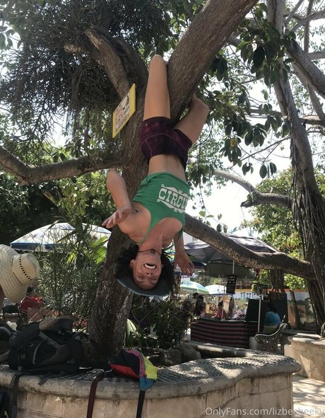 lizbecheeky leaked onlyfans.